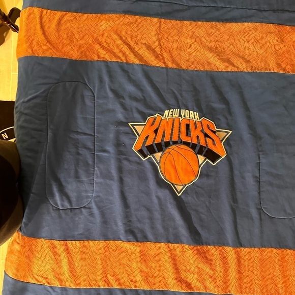 NBA NY Knicks BLANKET / TWIN Bed Comforter - Picture 4 of 5
